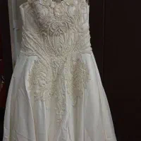 لباس عروس کار شده