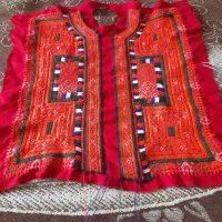 یک عدد زی استین|لباس|سراوان, |دیوار