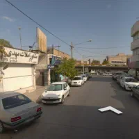 مغازه فروشی ابتدای هفت‌تیر داخل یک