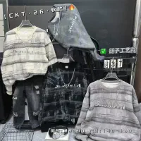 فروشنده خانم باتجربه