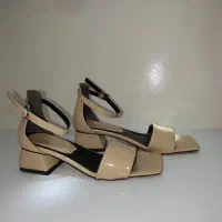 کفش|کیف، کفش، کمربند|ماکو, |دیوار