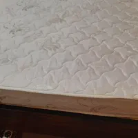 تخت دونفره همراه با تشک سالم و ۲تا پاتختی|تخت و سرویس خواب|کرج, شهرک رازی (حصارک)|دیوار