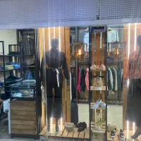 فروش دکور و اجناس بوتیک زنانه