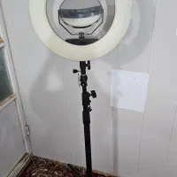رینگ لایت به همراه سه پایه
