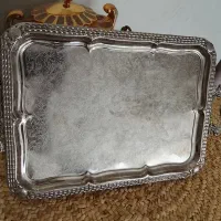گلدون و سینی برنجی آنتیک  و گلدون سفالی دو تا
