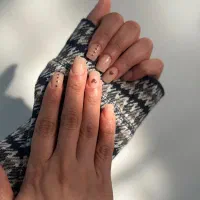 کاشت و ترمیم ناخن