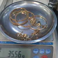 خرید و فروش طلا بالای تابلو