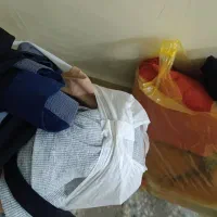 مقداری لباس رایگان