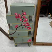 کمد چوبی بین مبلی