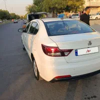 شاهین gl 1402 بدون سانروف