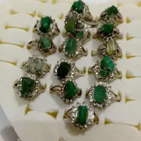 انگشتر نقره زمرد زنانه