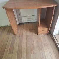 میز تحریر جهت مطالعه وکارهای اداری