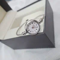 ساعت دخترونه بنگلی