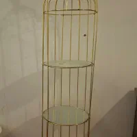 کنار سالنی قفسی