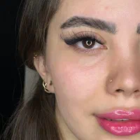 اکستنشن مژه/سالن زیبایی