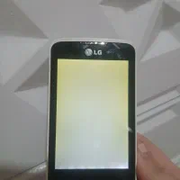 گوشی الجی فقط صفه سفید میاره قیمت ۳۰۰