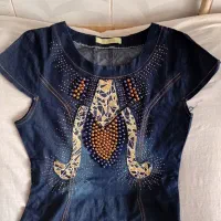 لباس|لباس|مشهد, هفده شهریور|دیوار