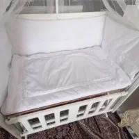 گهواره چوبی|تخت و صندلی بچه|کرج, کیانمهر|دیوار