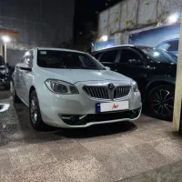 برلیانس ۳۳۰