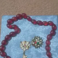 گردنبند عقیق و دو پلاک تزئینی