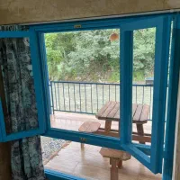 کلبه دربستی با ویو جنگل و رودخانه|اجارهٔ کوتاهمدت ویلا و باغ|چالوس, |دیوار