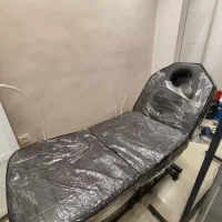 تخت سه تکه و صندلی چرخ دار