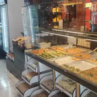 سالندار و فروشنده