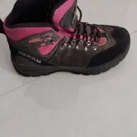 کفش کوهنوردی خزر مدل هرم در حدنو