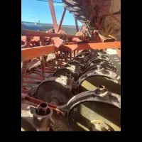 بذر پاش روسی .گاو آهن .پنجه غازی|ماشین‌آلات صنعتی|بیجار, |دیوار