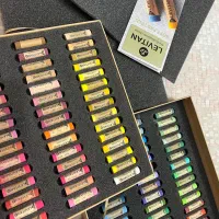 پاستل گچی لویتان