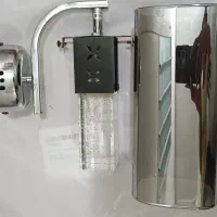لوستر زیبای دلفین شناور