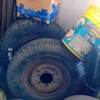 یه تلویزیون و لاستیک نیسان