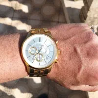 ساعت مچی در حد نو