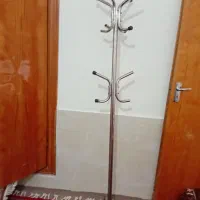 چوب لباسی ایستاده