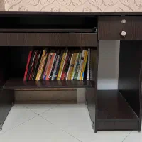 میز کامپیوتر سالم