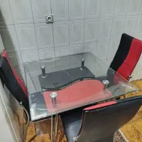 میز ناهارخوری ۴ نفره سالم‌و‌تمیز