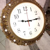ساعت دیواری