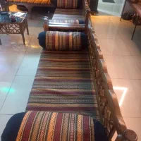 تخت سنتی چوبی و تخت اهنی