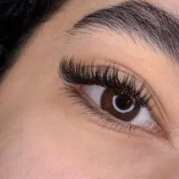تخفیف پنجاه درصدی اکستنشن مژه و لیفت مژه و ابرو