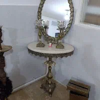 اینه و شمعدان برنجی