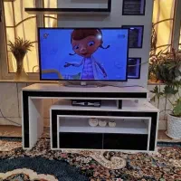 میز زیر تلوزیونی