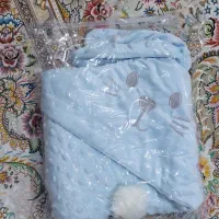 پتو دور پیچ نوزاد