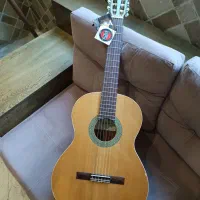 گیتار اسپانیایی آلمانزا ۴۰۲ آکبند اورجینال