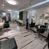 استخدام در سالن زیبایی پر مشتری