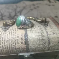 انگشتر نقره سنگ یشم عراقی اصل  نو