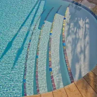 عایق کاری سیمان کاری کاشی کاری استخر رنگ نانو ضداب