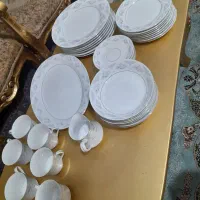 سرویس چینی ۶ نفره سالم تمیز و بشقاب ژاپن اصل