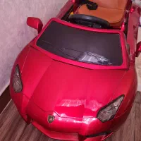 ماشین شارژی قرمز متالیک