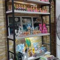 ویترین و طبقات مدرن و شیک چوبی فلزی