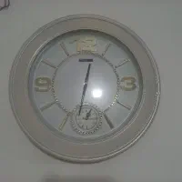 ساعت دیواری